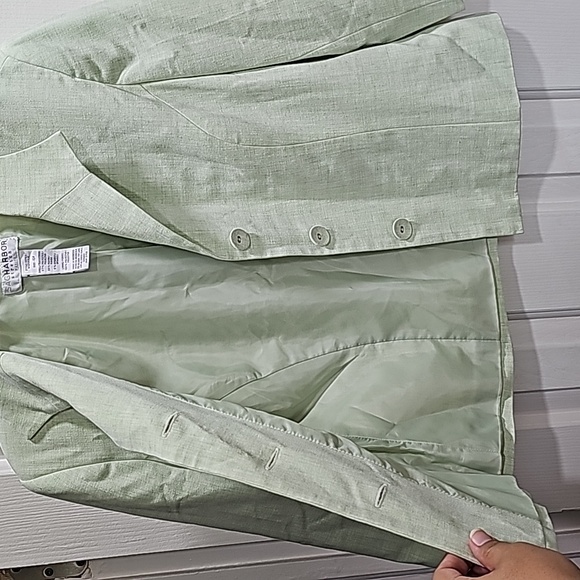 Light Green Jacket - Picture 8 of 12